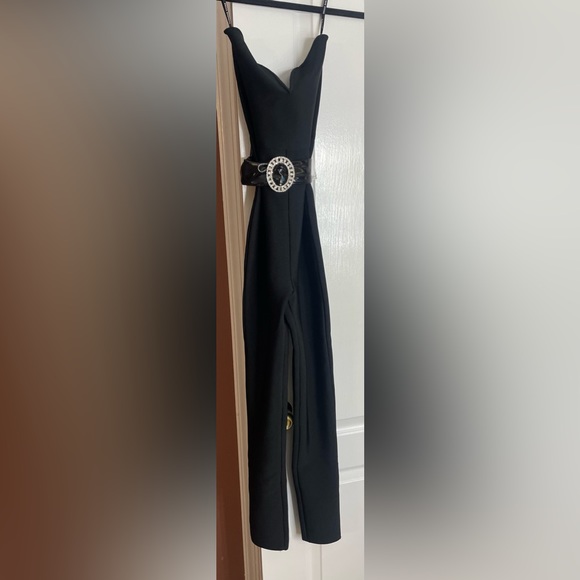 New Bella barnett Bandage Strapless Jumpsuit with belt size Small. - Picture 2 of 3